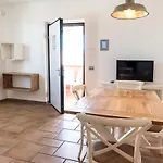 M348 - Marcelli, Comodo Trilocale Nuovo Con Piscina E Balcone Apartment