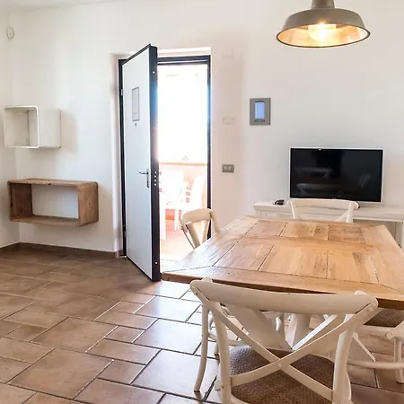M348 - Marcelli, Comodo Trilocale Nuovo Con Piscina E Balcone Apartamento