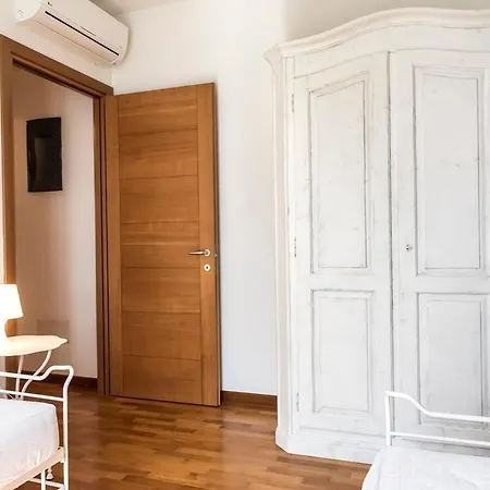 M348 - Marcelli, Comodo Trilocale Nuovo Con Piscina E Balcone Apartamento Marcelli