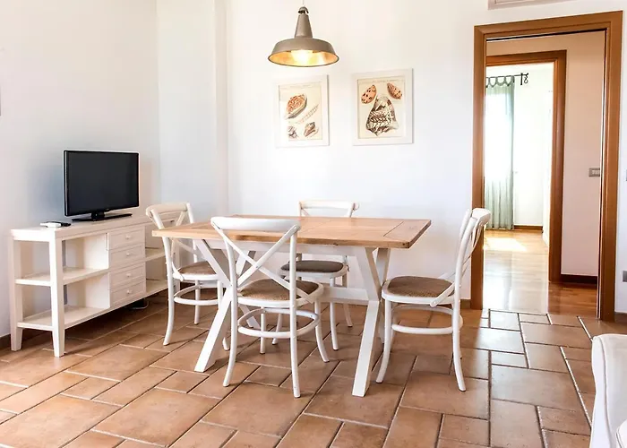 M348 - Marcelli, Comodo Trilocale Nuovo Con Piscina E Balcone Marcelli